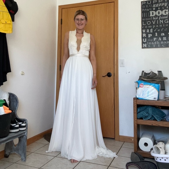 White Sherri Hill Gown - Picture 5 of 6